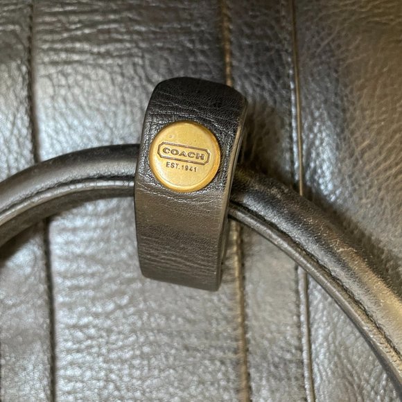 COACH Black genuine leather tote bag - Picture 4 of 11